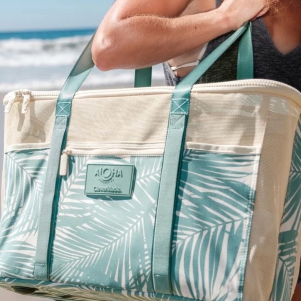 ALOHA Collection Palm-Print Tote in Blue and Cream